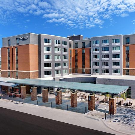 Готель Courtyard Lincoln Downtown Екстер'єр фото