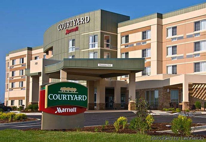 Готель Courtyard Lincoln Downtown Екстер'єр фото